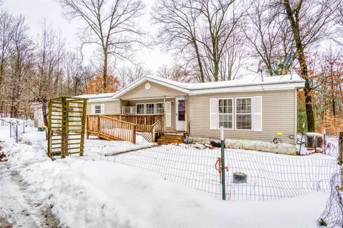 1041 S Poplar, White Cloud, MI 49349