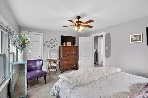 Bedroom - 907 6th, Jackson, MI 49203 photo 2 of 3