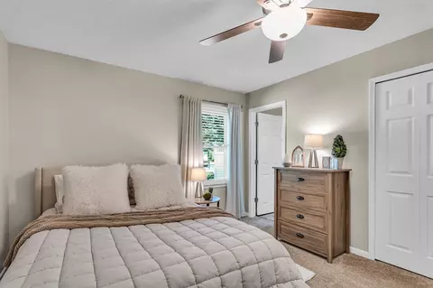 Bedroom - 149 Springmill, Jerome, MI 49249 photo 2 of 4