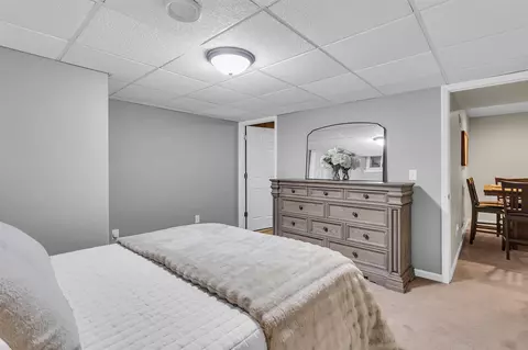 Bedroom - 149 Springmill, Jerome, MI 49249 photo 4 of 4