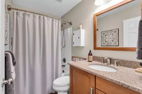 Bath - 149 Springmill, Jerome, MI 49249 photo 1 of 4