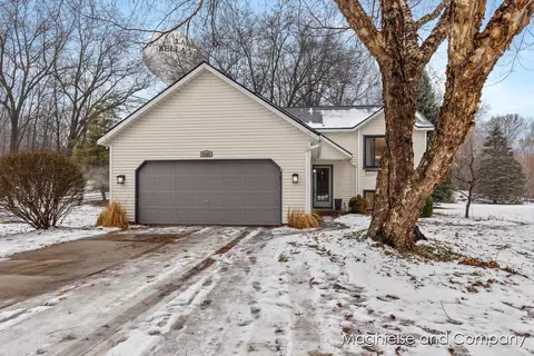 6165 Arroyo Vis, Rockford, MI 49341