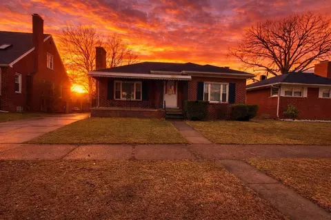981 Harrison, Lincoln Park, MI 48146