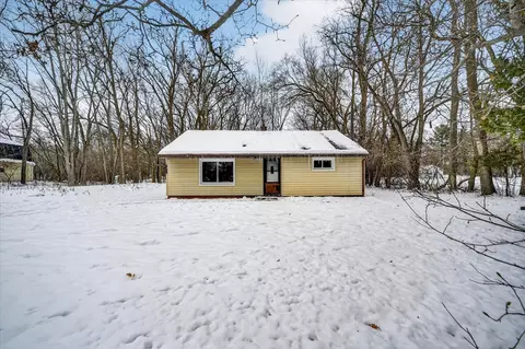 2370 Raby, East Lansing, MI 48823