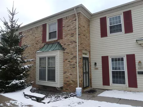 1868 Georgetown #35, Grand Rapids, MI 49506