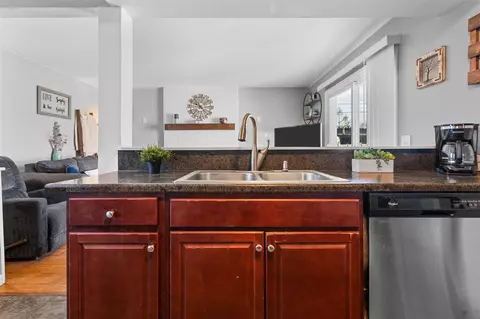 Kitchen - 224 Wallace, Saline, MI 48176 photo 4 of 4