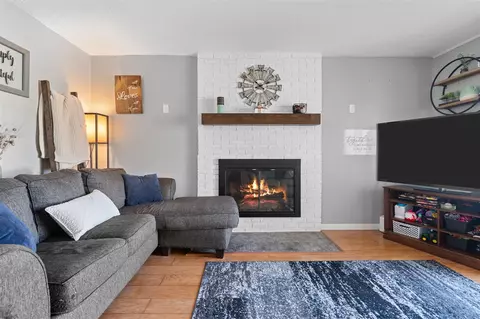 Living - 224 Wallace, Saline, MI 48176 photo 4 of 5