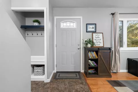 Entry Way - 224 Wallace, Saline, MI 48176 photo 3 of 6