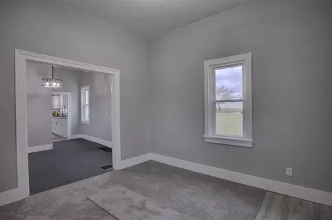 357 Cooper, Jackson, MI 49201 photo 5