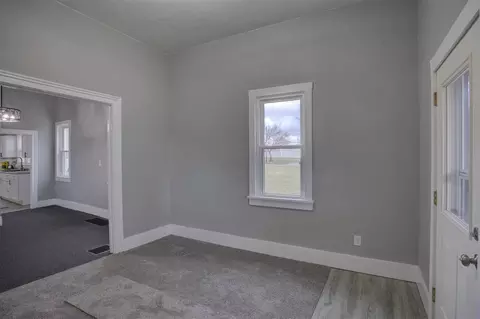 357 Cooper, Jackson, MI 49201 photo 4