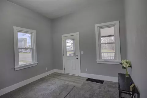357 Cooper, Jackson, MI 49201 photo 6