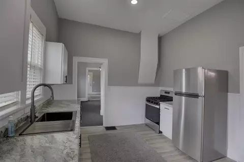 357 Cooper, Jackson, MI 49201 photo 19
