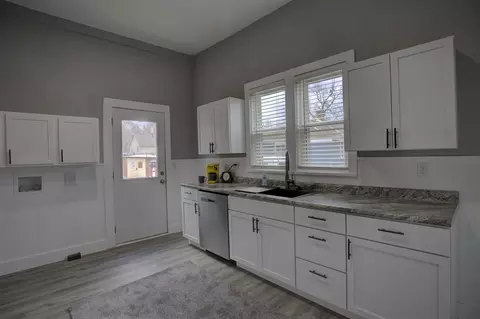 357 Cooper, Jackson, MI 49201 photo 15