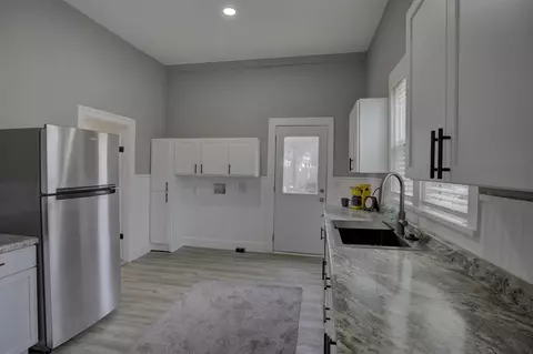357 Cooper, Jackson, MI 49201 photo 14