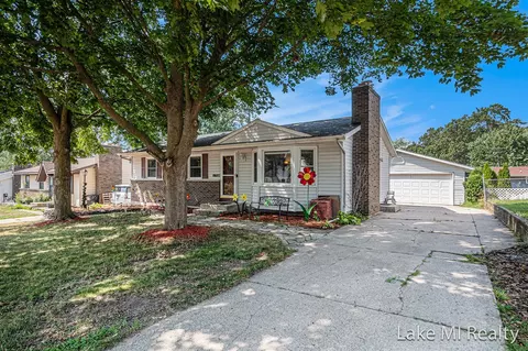 2521 Chassell, Wyoming, MI 49519