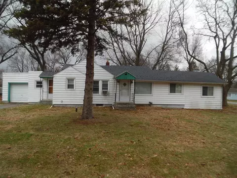 1802 W Argyle, Jackson, MI 49202