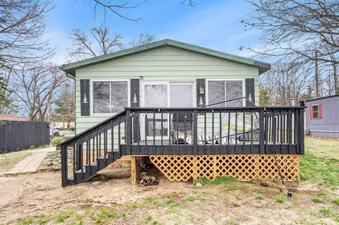 58954 Lakeshore, Colon, MI 49040