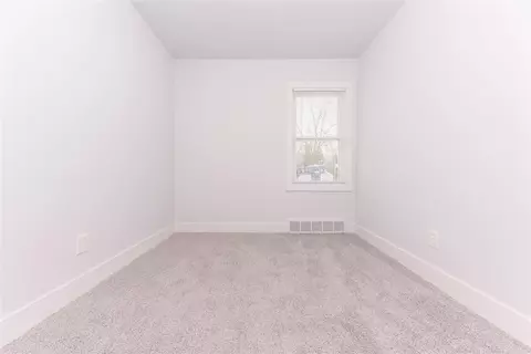 33988 Richard, Wayne, MI 48184 photo 20