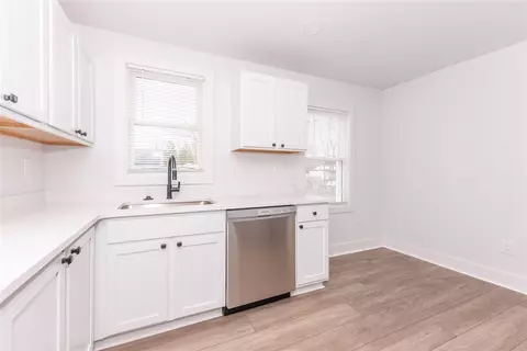 33988 Richard, Wayne, MI 48184 photo 10