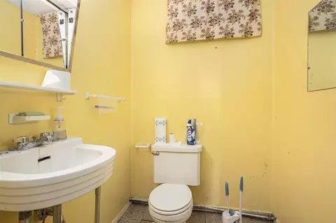 Bath - 15313 Doster, Plainwell, MI 49080 photo 2 of 2