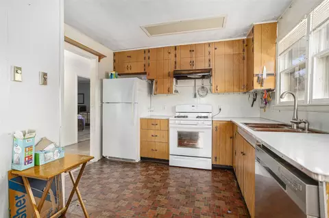 Kitchen - 15313 Doster, Plainwell, MI 49080 photo 3 of 3