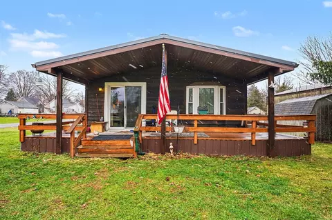Exterior - 200 S Snyder, Marcellus, MI 49067 photo 2 of 4