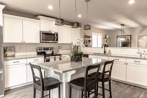 Kitchen - 5570 Mammoth, Caledonia, MI 49316 photo 5 of 7