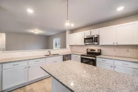 Kitchen - 5570 Mammoth, Caledonia, MI 49316 photo 2 of 7