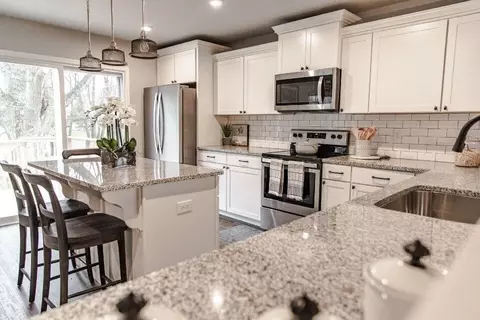 Kitchen - 5570 Mammoth, Caledonia, MI 49316 photo 6 of 7