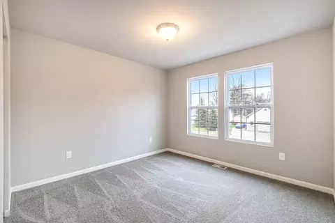 Bedroom - 5570 Mammoth, Caledonia, MI 49316 photo 3 of 6