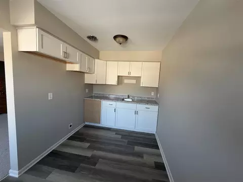 17540 N Mack #10, Grosse Pointe, MI 48230 photo 3