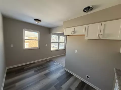 17540 N Mack #10, Grosse Pointe, MI 48230 photo 4