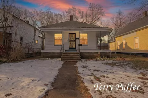 1707 Division, Muskegon, MI 49441