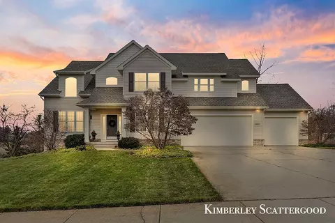 8617 Olde Mdw, Rockford, MI 49341