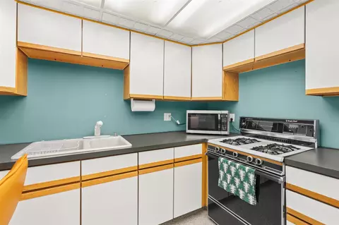 Kitchen - 13855 Belding, Belding, MI 48809 photo 9 of 9