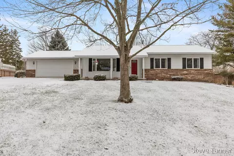 611 S Baldwin, Greenville, MI 48838
