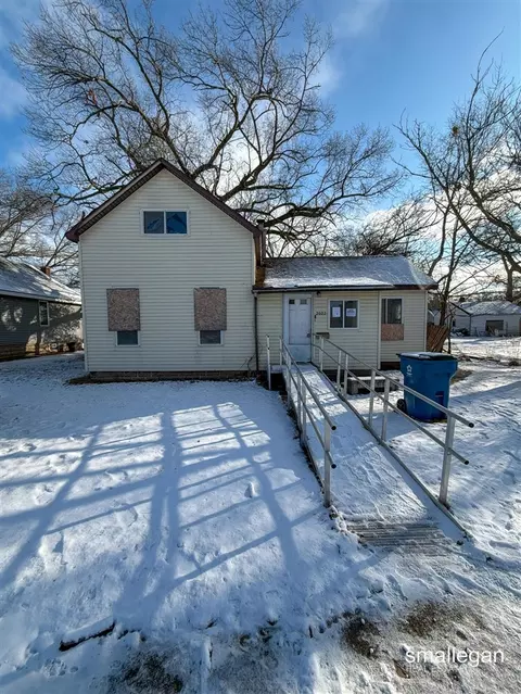 2022 8th, Muskegon, MI 49444