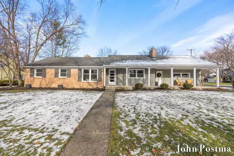 1935 Menominee, Grand Rapids, MI 49506