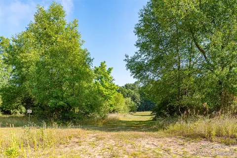 10365 E Klees, Crystal, MI 48818