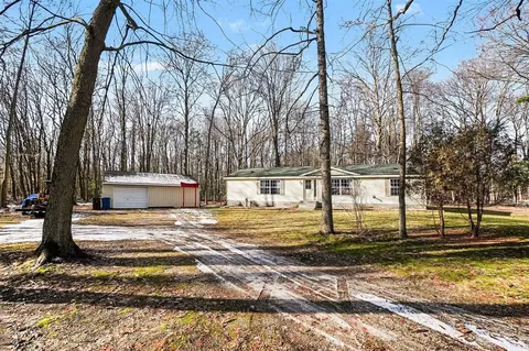 114 N Bossett, Ravenna, MI 49451