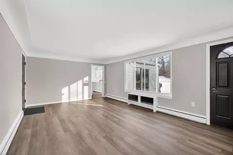 Living - 329 E Main, Spring Arbor, MI 49283 photo 4 of 5