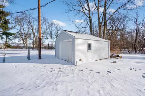 Exterior - 329 E Main, Spring Arbor, MI 49283 photo 7 of 9