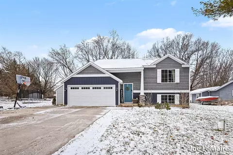 5827 Stimson, Middleville, MI 49333