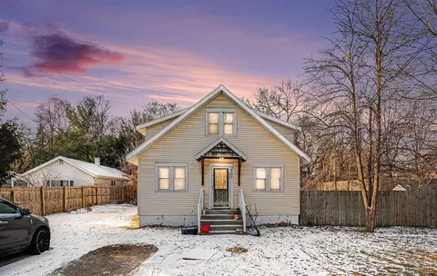 3547 Carlton, Grand Rapids, MI 49525