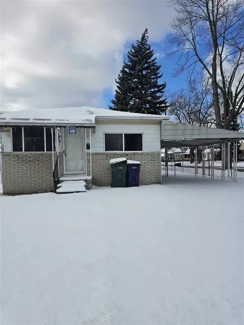 2458 River, Lincoln Park, MI 48146