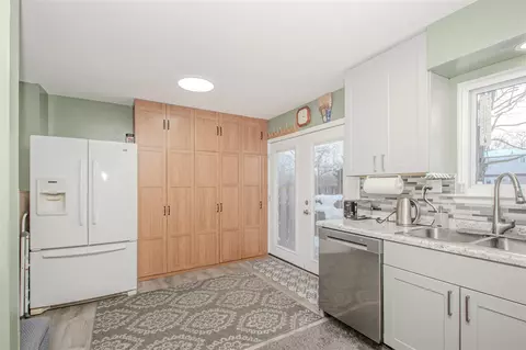 Kitchen - 249 Sheffield, Saline, MI 48176 photo 1 of 4