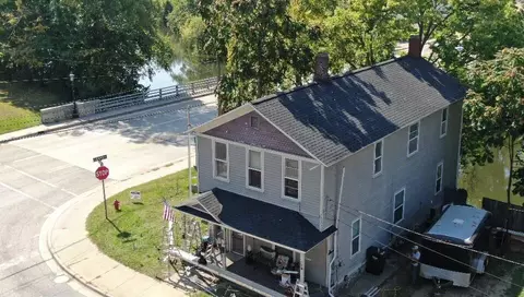 103 River #1 & 2, Allegan, MI 49010