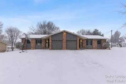 2212 Burton, Wyoming, MI 49519