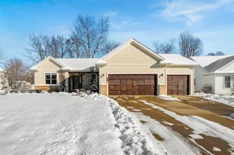 10859 Country Grv, Portage, MI 49024