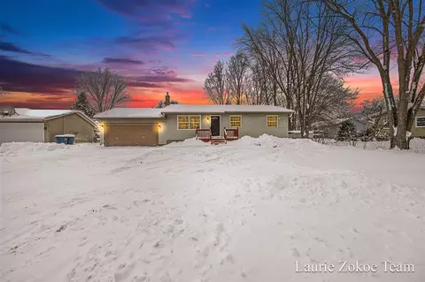 111 Ann, Coopersville, MI 49404